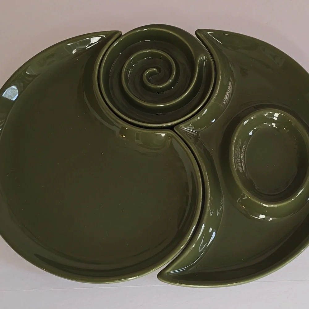 New Open Box Royal Doulton Bay Leaves 3 pcs Chip Dip Dark Green Portugal